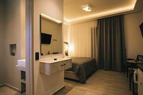 Lighthouse Apartments