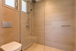 Lighthouse Apartments