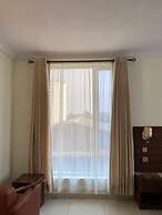 Posh Hotel And Suites