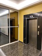 Posh Hotel And Suites