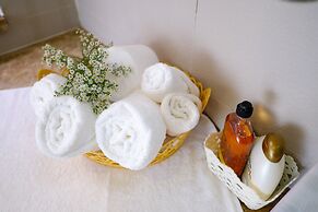 Jolie Home - Sky Center - Block A