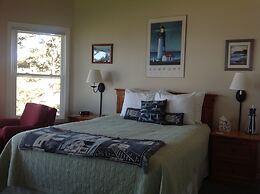 Tyee Lodge Oceanfront B&B
