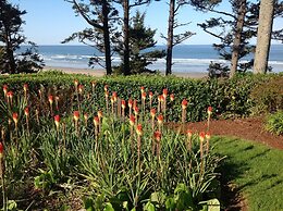 Tyee Lodge Oceanfront B&B
