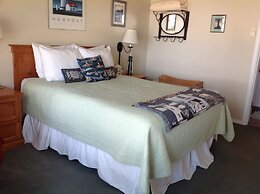 Tyee Lodge Oceanfront B&B