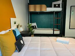 Santurcia Hostel - Adults Only