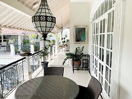 Casa Artista By Villa Kresna