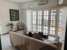 Casa Artista By Villa Kresna