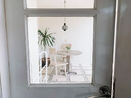 Casa Artista By Villa Kresna