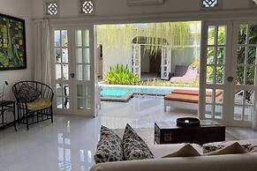 Casa Artista By Villa Kresna