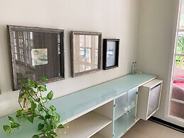 Casa Artista By Villa Kresna