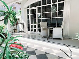 Casa Artista By Villa Kresna