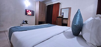 Villa Park Hotels