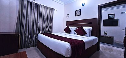 Villa Park Hotels