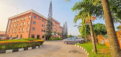 Villa Park Hotels