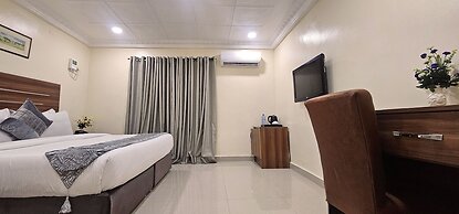 Villa Park Hotels