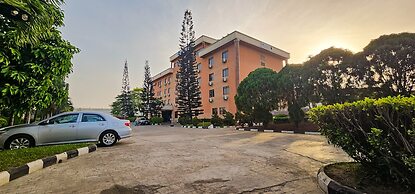 Villa Park Hotels