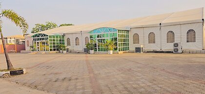 Villa Park Hotels