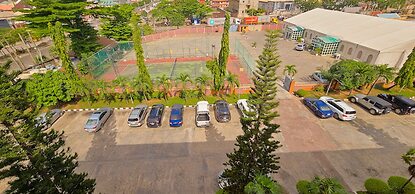 Villa Park Hotels