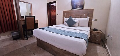 Villa Park Hotels
