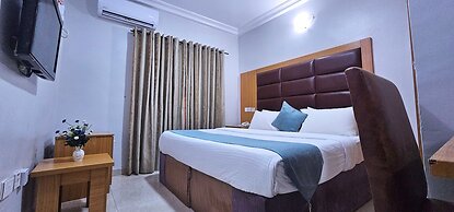 Villa Park Hotels