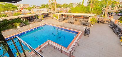 Villa Park Hotels
