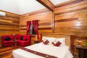 Floating Khmer Village Resort