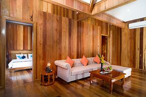 Floating Khmer Village Resort