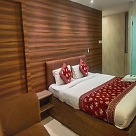 Hotel New Sky Palace Residency - Near International Airport