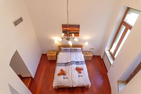 Art apartment in Mamila