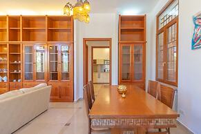 Art apartment in Mamila