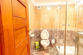 Art apartment in Mamila
