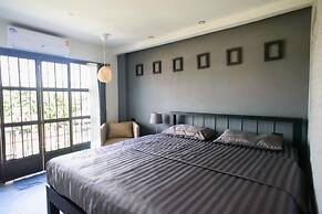 87 Oldtown @ River Pier