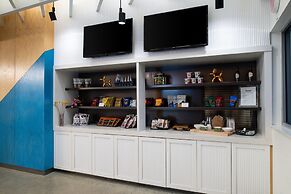 Aloft Charlotte Airport