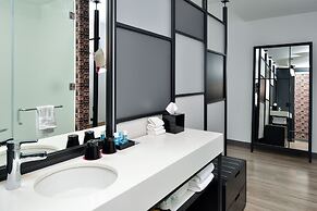 Aloft Charlotte Airport