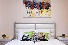 Art Apartment Near Mamila best Location 1