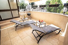 Luxury Triplex In Jerusalem Center