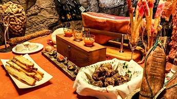 Hotel Antico Furlo