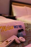 Maison Hotel