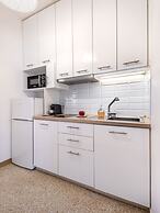 Breeze One Bedroom Apartment by BluPine