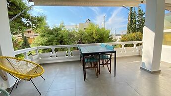 Breeze One Bedroom Apartment by BluPine