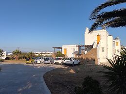 Aigaio Studios Tinos