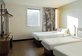B&B HOTEL Paris Meudon Vélizy