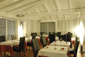 Cala Rosa Club Hotel