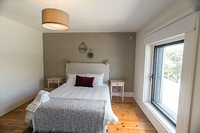 Douro Triplex - Stunning River Views by Porto City Hosts