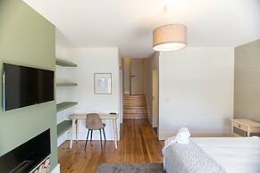 Douro Triplex - Stunning River Views by Porto City Hosts