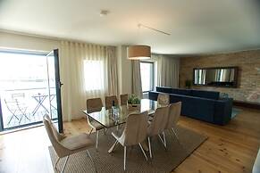 Douro Triplex - Stunning River Views by Porto City Hosts