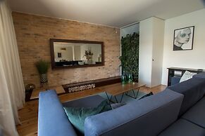 Douro Triplex - Stunning River Views by Porto City Hosts