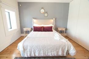Douro Triplex - Stunning River Views by Porto City Hosts