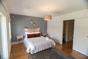 Douro Triplex - Stunning River Views by Porto City Hosts