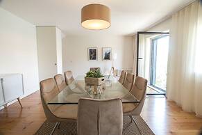 Douro Triplex - Stunning River Views by Porto City Hosts